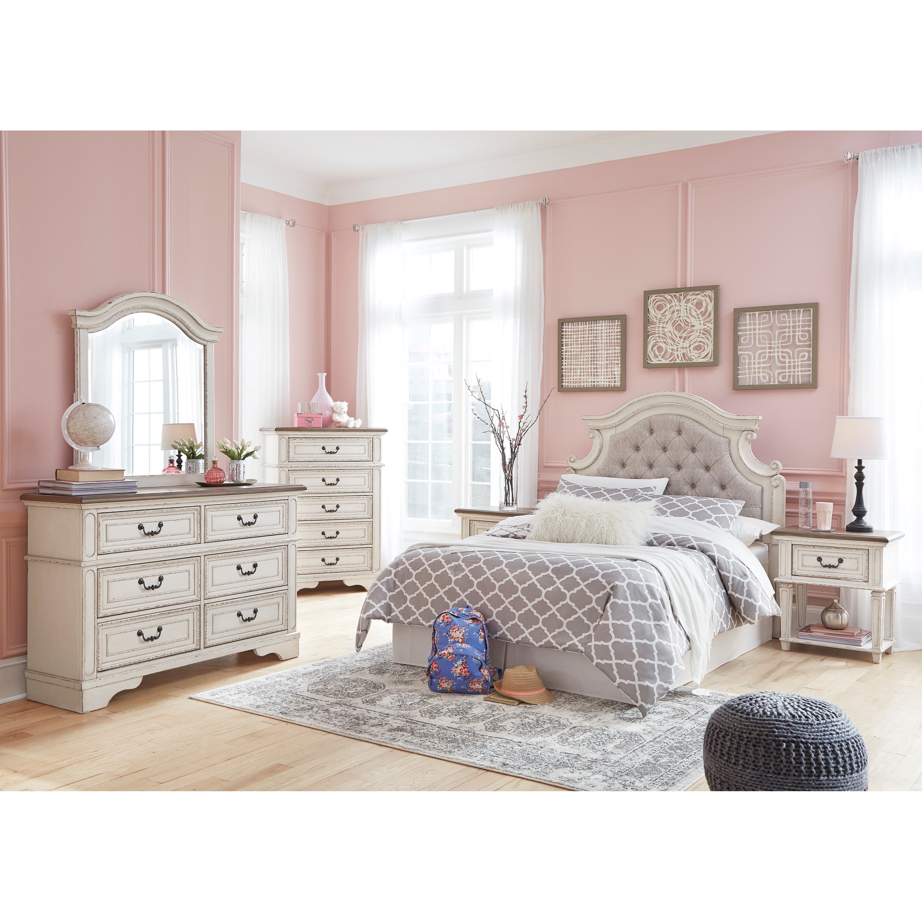 Realyn bedroom outlet furniture